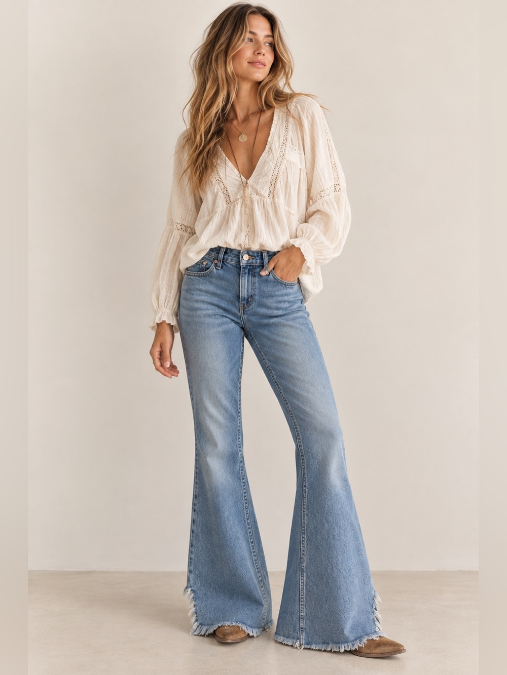 We The Free Raw Hem Flare Jeans Light Wash Size 28 - Picture 14 of 14